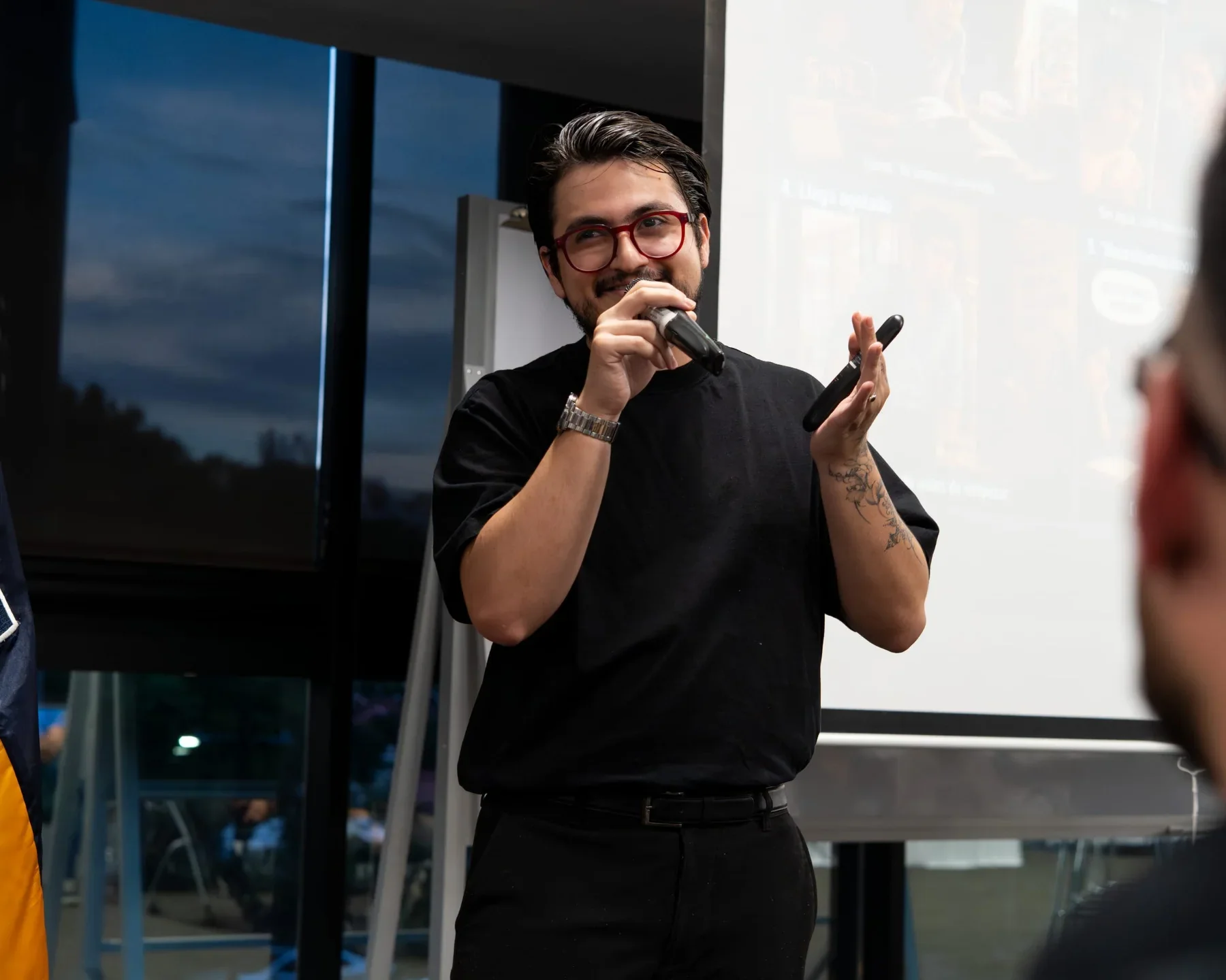 Marcello Sisniega en escena